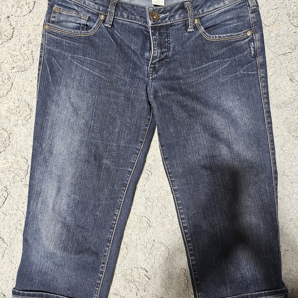 Silver Jeans Women's Dark Blue Cropped Jeans